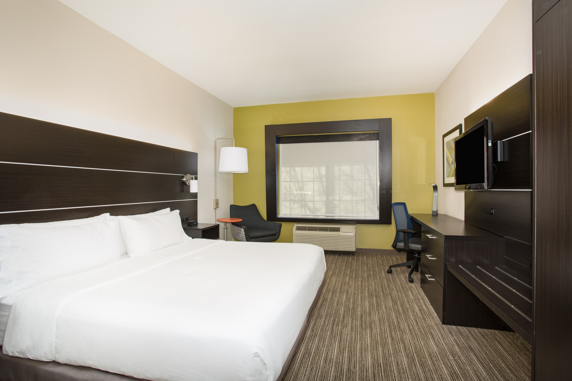 Hotel Photo Gallery – Holiday Inn Express Fort Collins